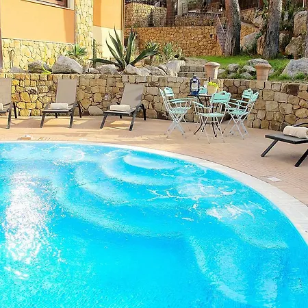 Manduka Villa
