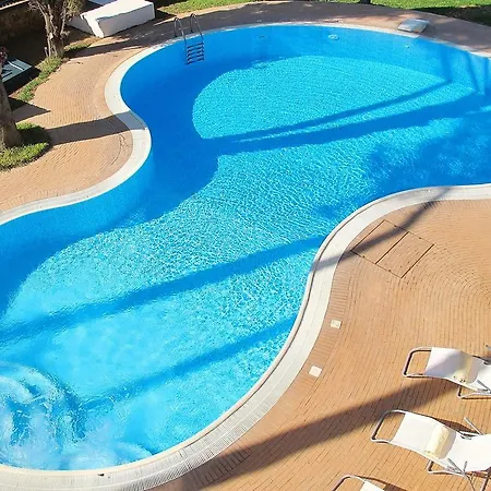 Manduka Villa *